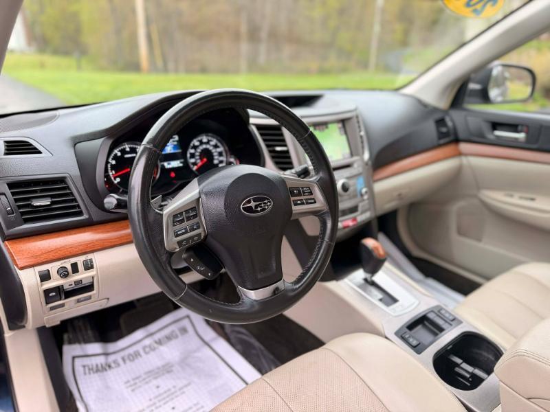 Subaru Outback 2.5i Limited 2013