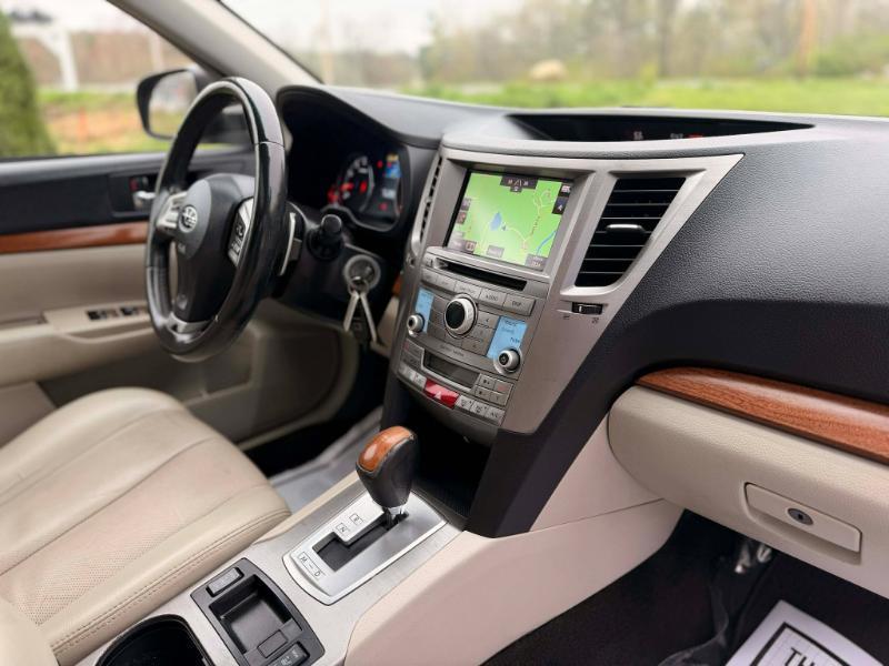 Subaru Outback 2.5i Limited 2013