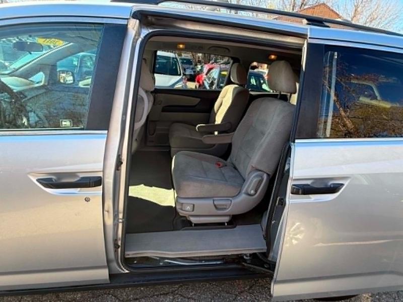 Honda Odyssey LX 2011