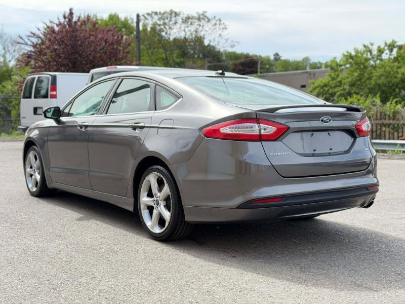 Ford Fusion SE 2014