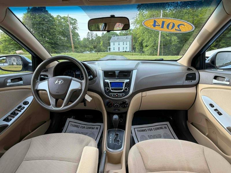 Hyundai Accent GLS 4-Door 2014
