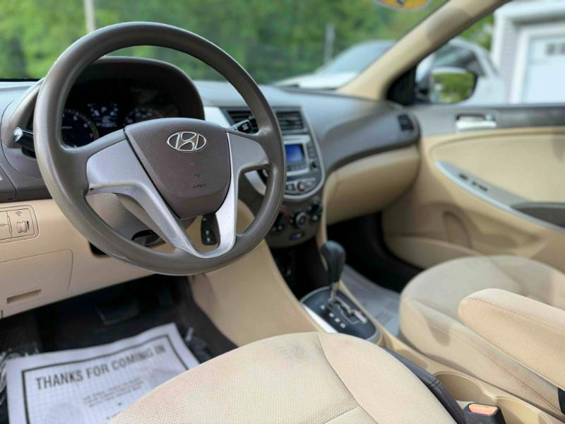 Hyundai Accent GLS 4-Door 2014