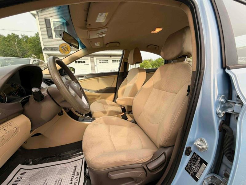 Hyundai Accent GLS 4-Door 2014