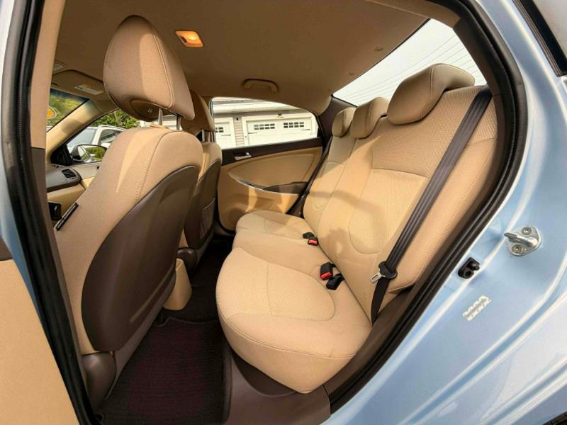Hyundai Accent GLS 4-Door 2014