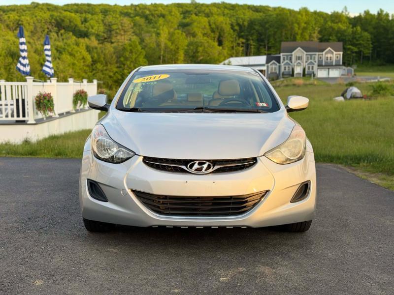 Hyundai Elantra GLS 2011