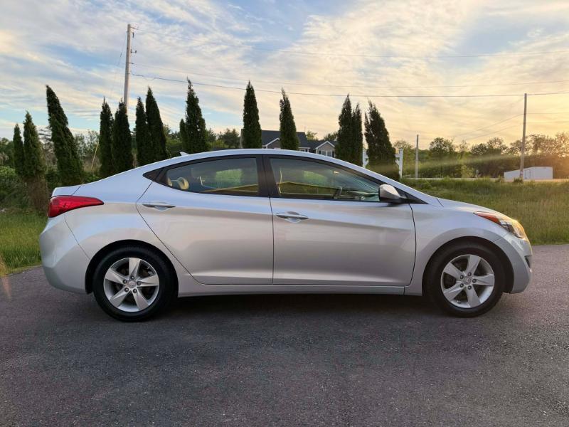 Hyundai Elantra GLS 2011