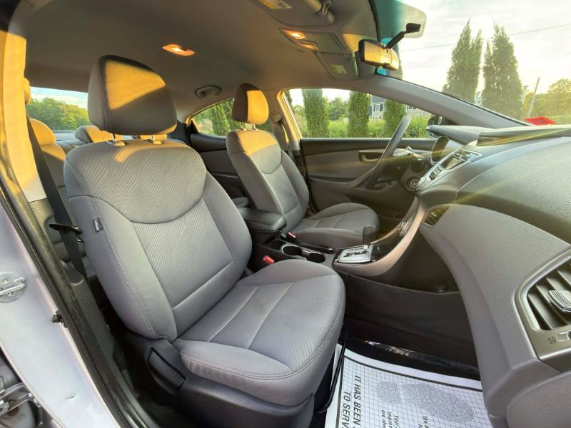 Hyundai Elantra GLS 2011