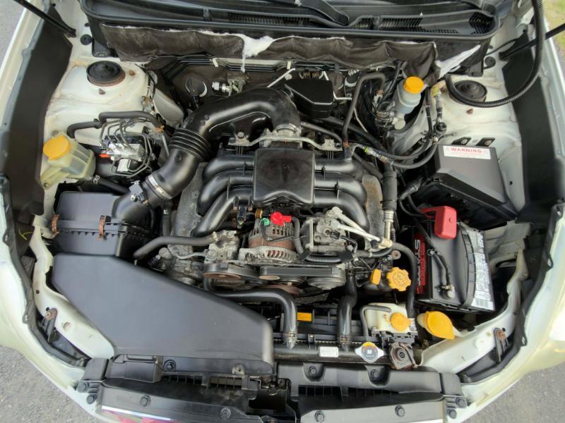 Subaru Legacy 3.6R Limited 2011