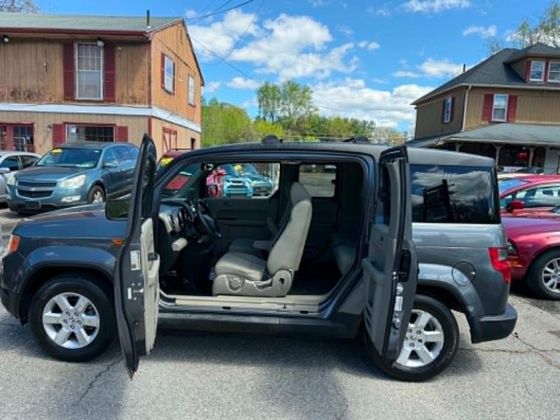 Honda Element EX 4WD AT 2011