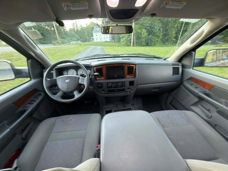 Dodge Ram 1500 Laramie Mega Cab 4WD 2006