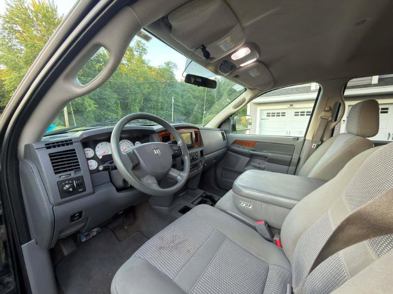 Dodge Ram 1500 Laramie Mega Cab 4WD 2006
