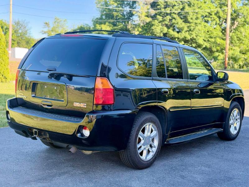 GMC Envoy XL Denali 4WD 2008