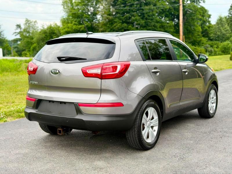 Kia Sportage LX 2011