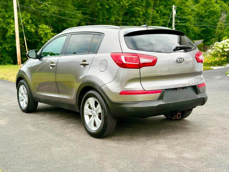 Kia Sportage LX 2011