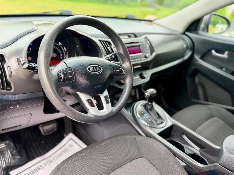 Kia Sportage LX 2011