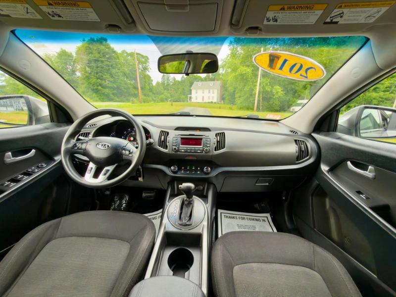 Kia Sportage LX 2011