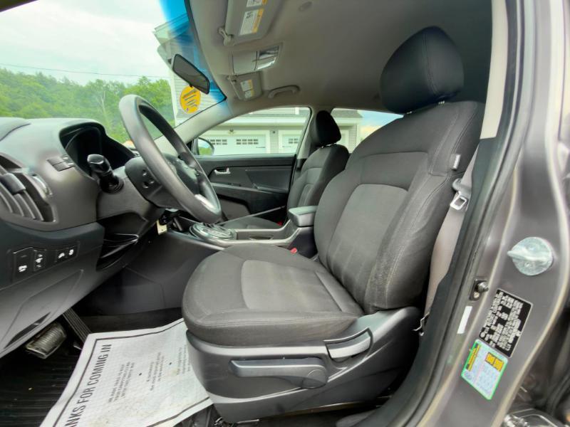 Kia Sportage LX 2011