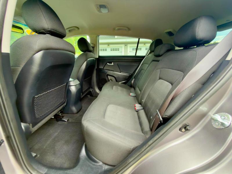 Kia Sportage LX 2011