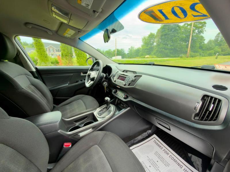 Kia Sportage LX 2011