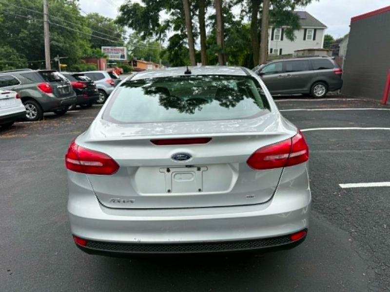 Ford Focus SE Sedan 2015