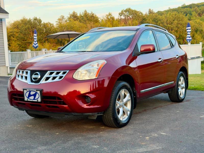 Nissan Rogue S AWD 2011