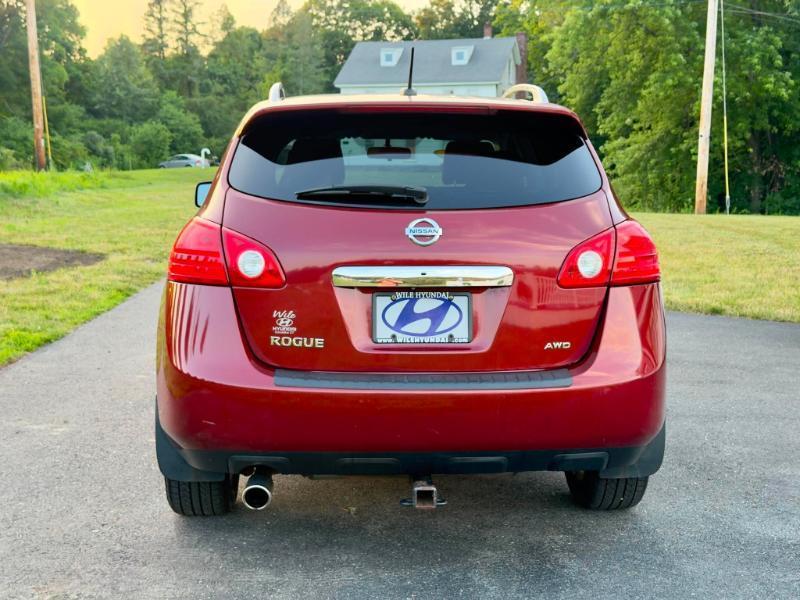 Nissan Rogue S AWD 2011