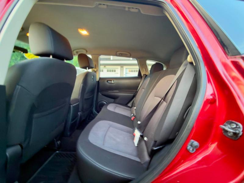 Nissan Rogue S AWD 2011