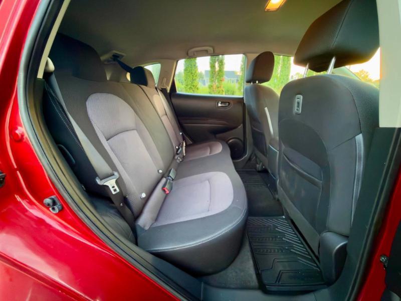 Nissan Rogue S AWD 2011