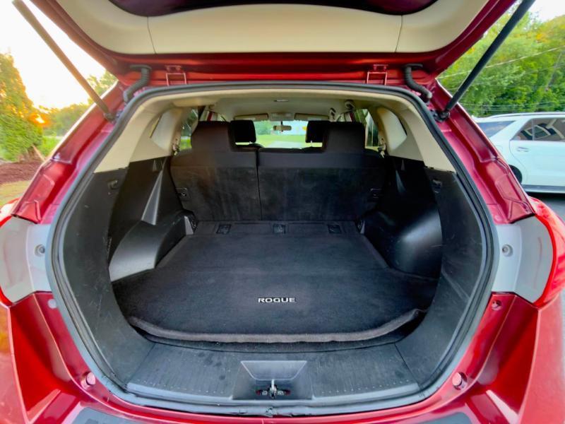 Nissan Rogue S AWD 2011