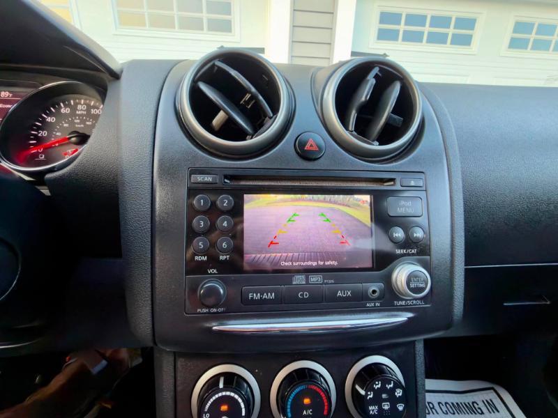 Nissan Rogue S AWD 2011