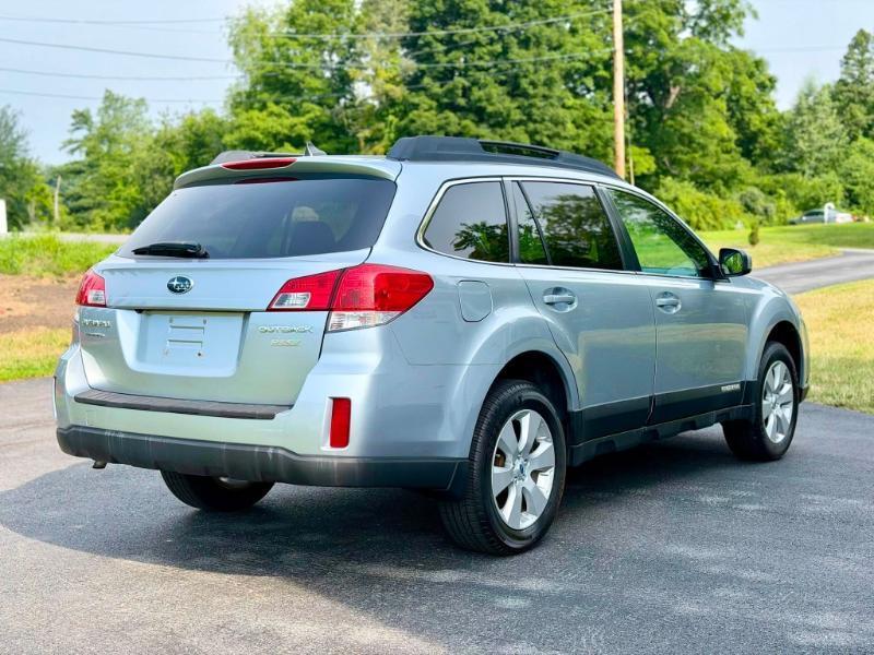 Subaru Outback 2.5i Limited 2012
