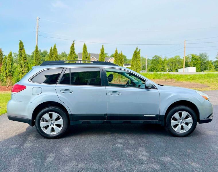 Subaru Outback 2.5i Limited 2012