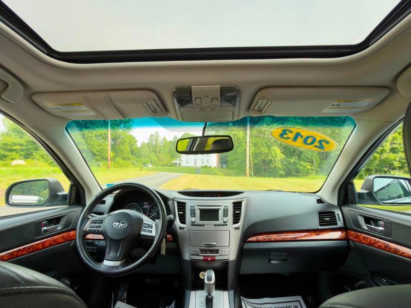 Subaru Outback 2.5i Limited 2012