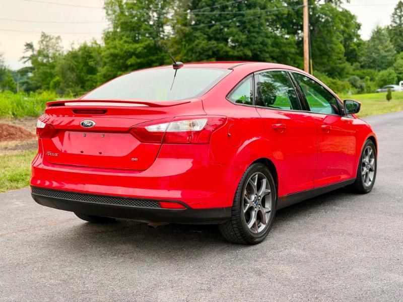 Ford Focus SE Sedan 2014