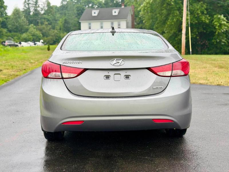 Hyundai Elantra Limited 2012
