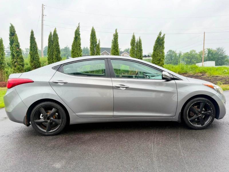 Hyundai Elantra Limited 2012