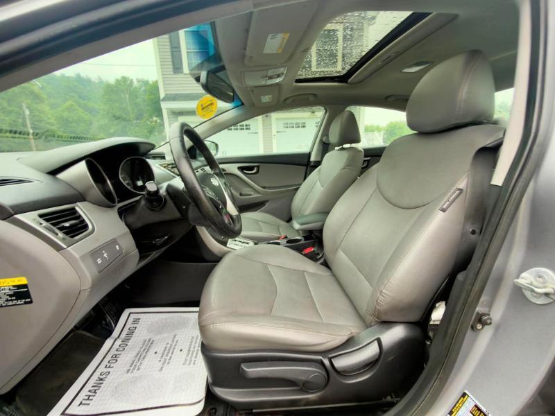 Hyundai Elantra Limited 2012