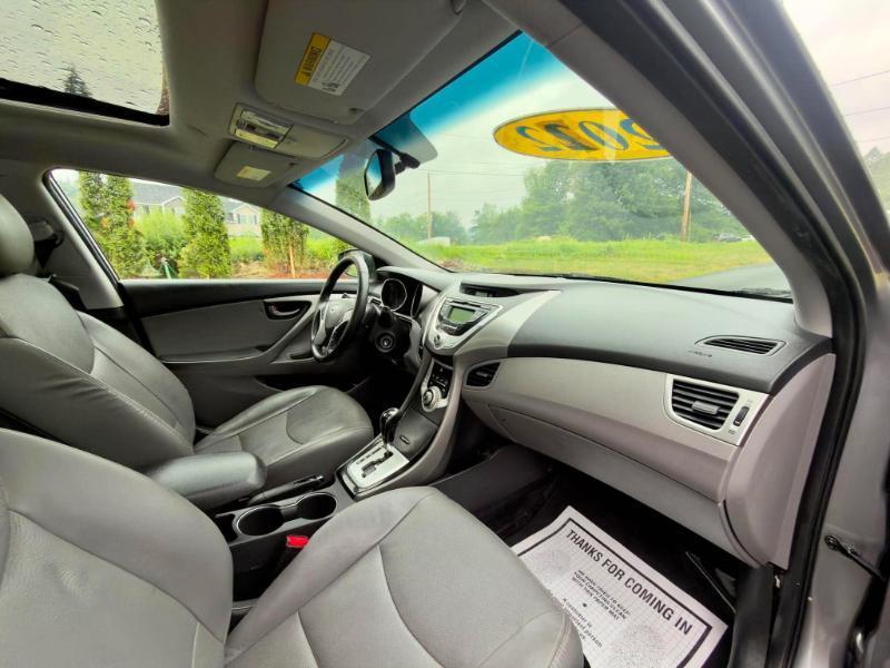 Hyundai Elantra Limited 2012
