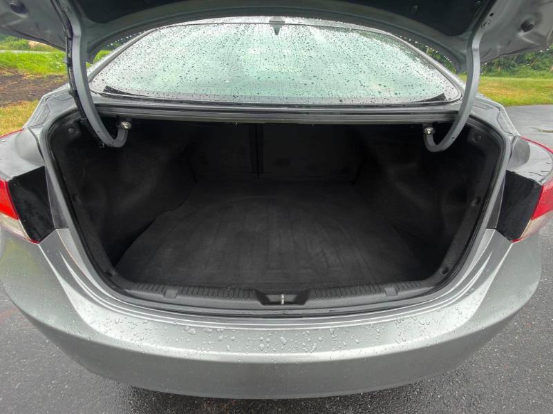 Hyundai Elantra Limited 2012