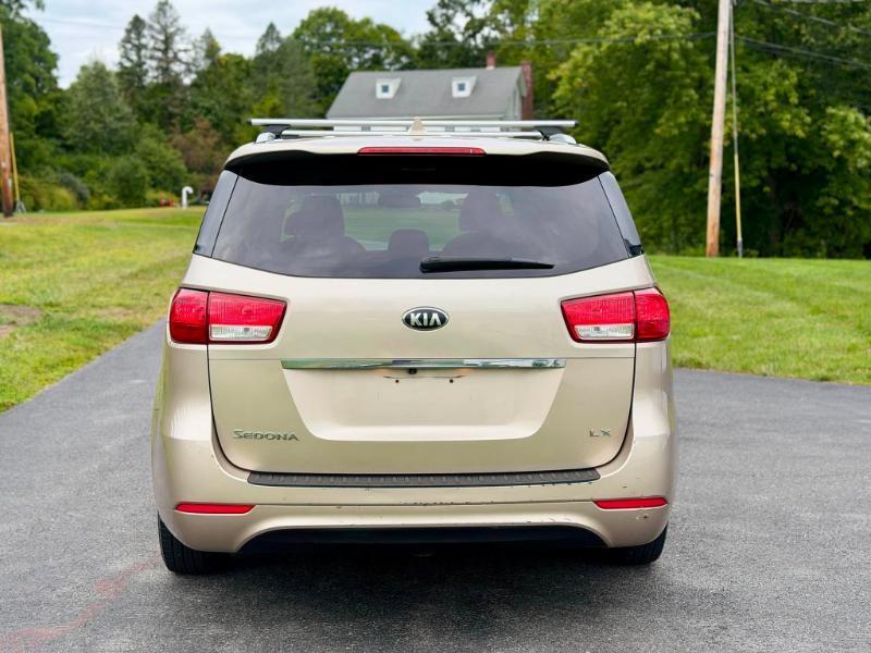 Kia Sedona LX 2015