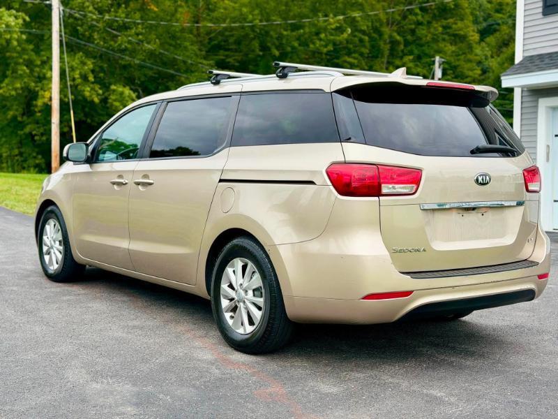 Kia Sedona LX 2015
