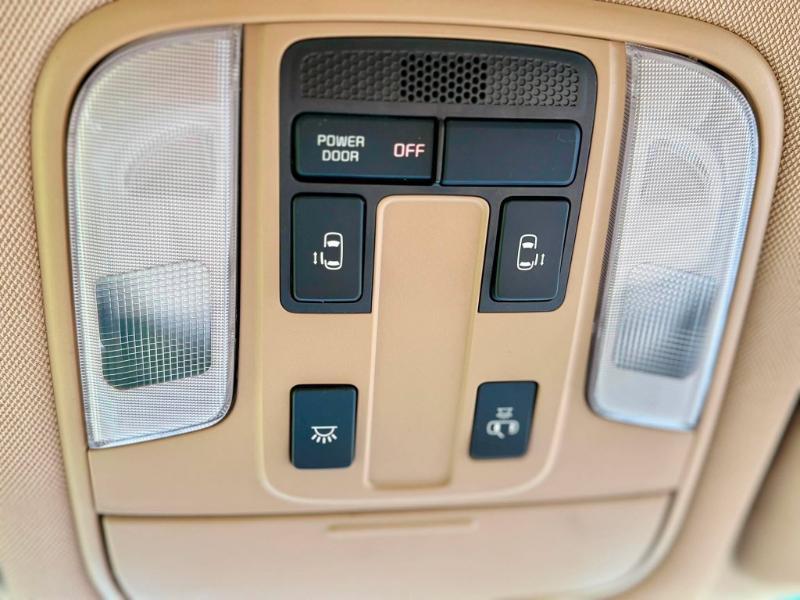 Kia Sedona LX 2015