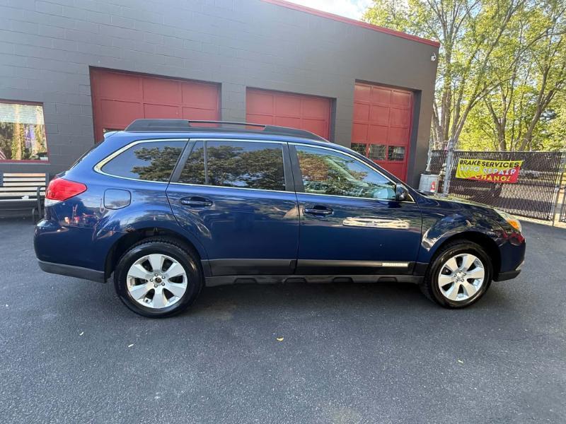 Subaru Outback 2.5i Premium 2010