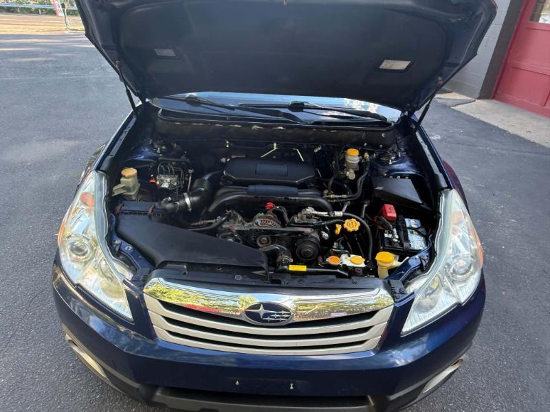 Subaru Outback 2.5i Premium 2010