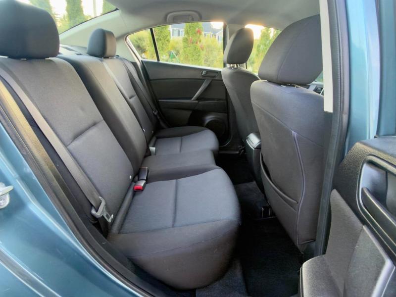 Mazda MAZDA3 i Touring 2010