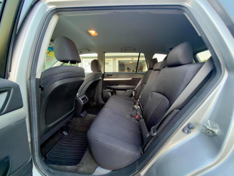 Subaru Outback 2.5i Premium 2011