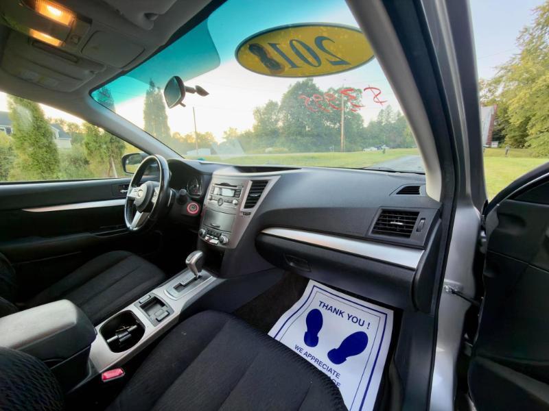 Subaru Outback 2.5i Premium 2011