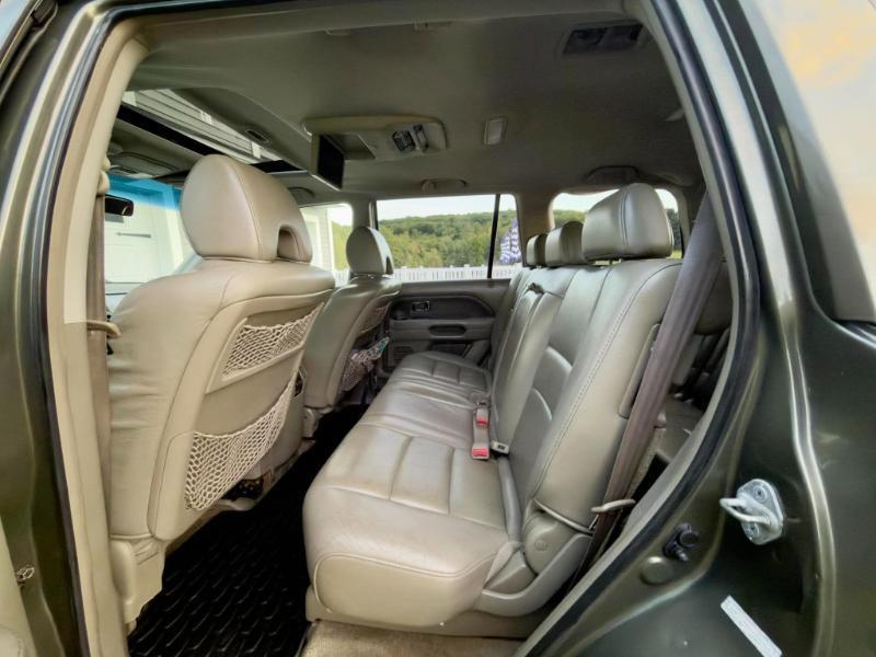 Honda Pilot EX 4WD w/ Leather and DVD 2006