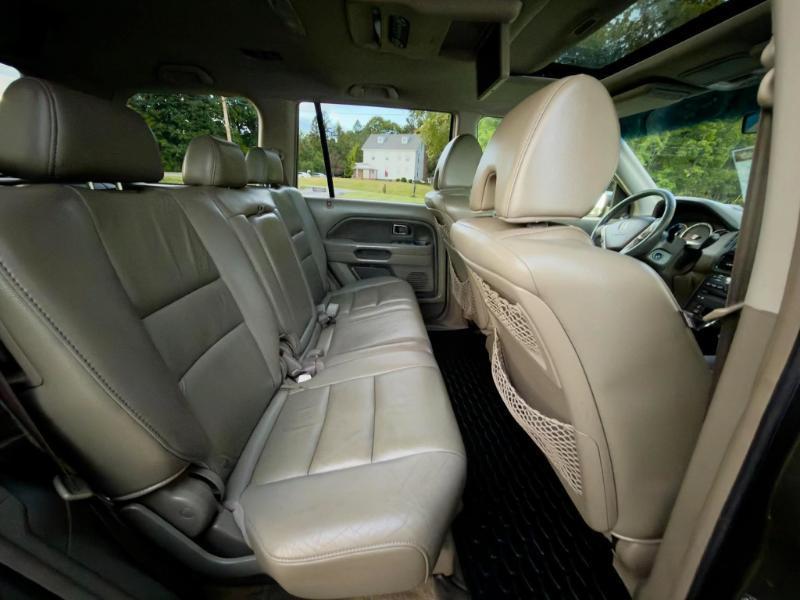 Honda Pilot EX 4WD w/ Leather and DVD 2006