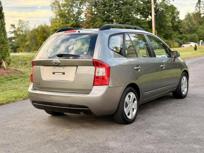 Kia Rondo Base 2009